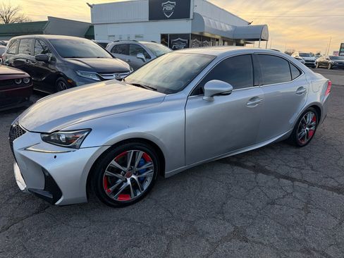 Used 2018 Lexus IS 300 image 2