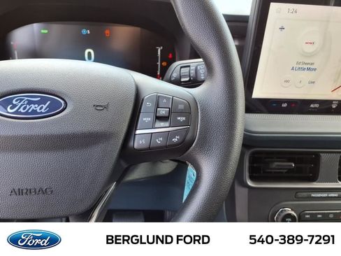 New 2025 Ford Maverick XL image 14