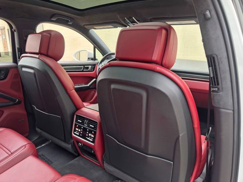 Used 2023 Porsche Cayenne GTS AWD/4WD image 45