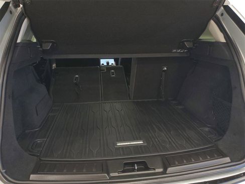 Used 2020 Land Rover Range Rover Evoque SE image 28