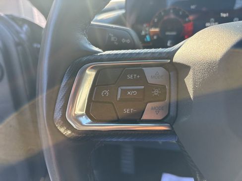 Used 2025 Ford Mustang Premium image 23