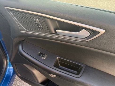 Used 2022 Ford Edge SEL w/ Class II Trailer Tow Package image 25