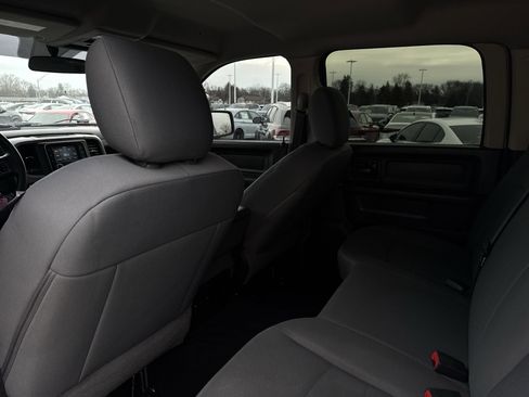 Used 2018 RAM 1500 Express w/ Black Ram 1500 Express Group image 19