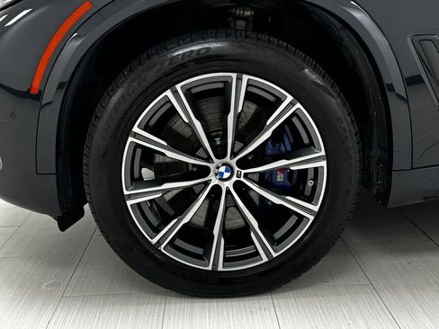 Used 2021 BMW X5 M50i image 37