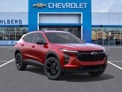 New 2026 Chevrolet Trax LT w/ Driver Confidence Package image 7