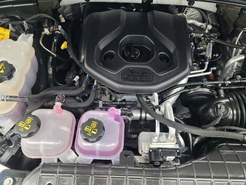 Used 2022 Jeep Grand Cherokee Limited 4xe image 30