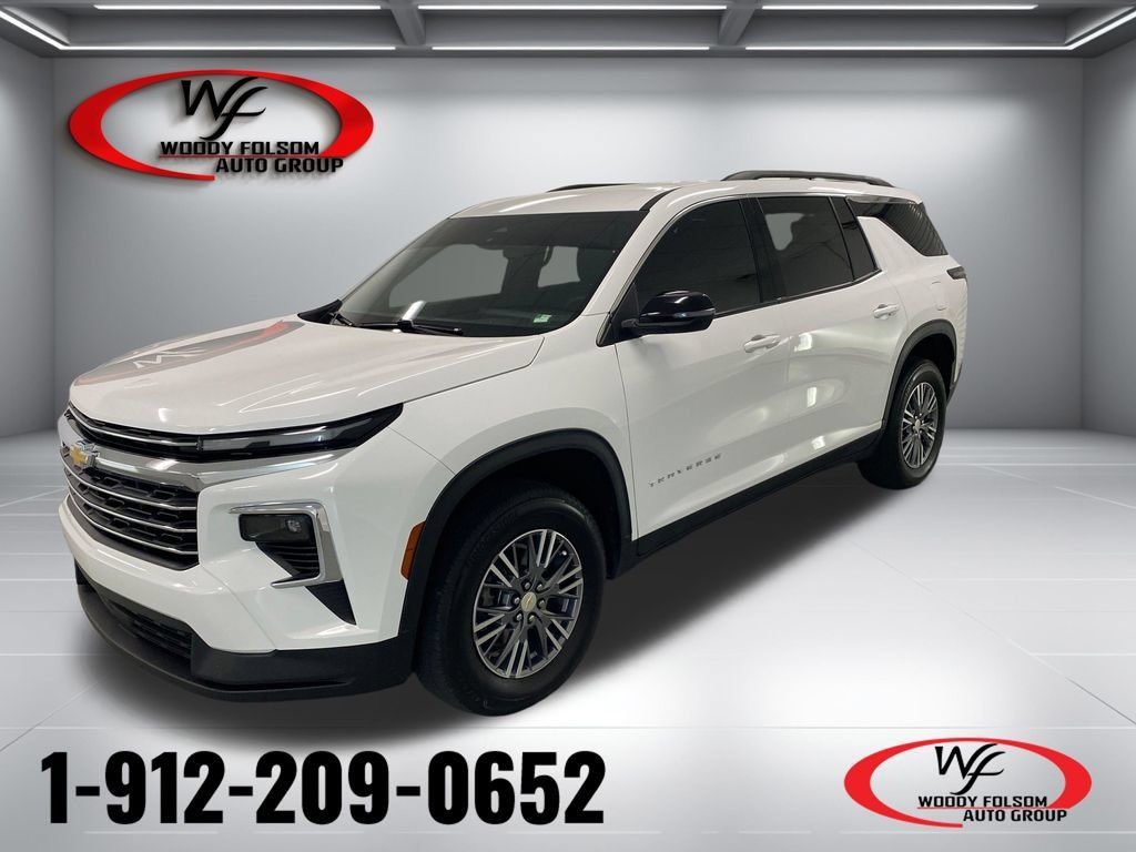 Used 2025 Chevrolet Traverse LT w/ LPO, Floor Liner Package FWD 360° Tour
