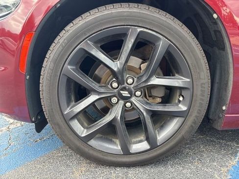 Used 2019 Dodge Charger SXT w/ Plus Group RWD image 9