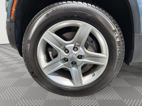 Used 2020 Land Rover Defender 110 SE AWD/4WD image 19