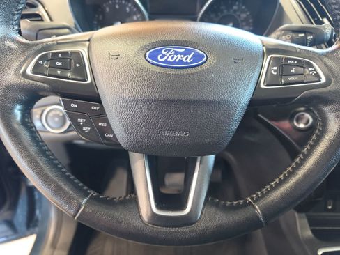 Used 2019 Ford Escape Titanium AWD/4WD image 19