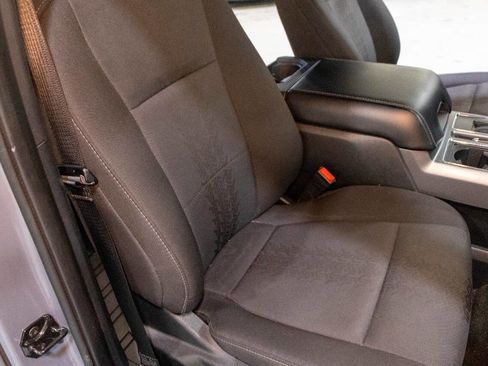 Used 2019 Ford F150 XLT w/ Equipment Group 302A Luxury AWD/4WD image 32