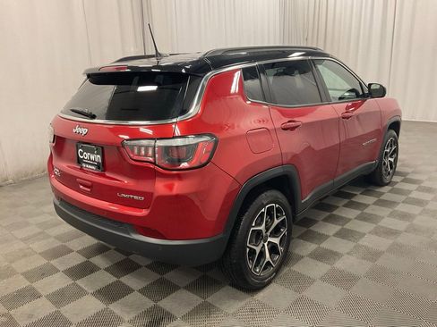 Used 2025 Jeep Compass Limited image 3