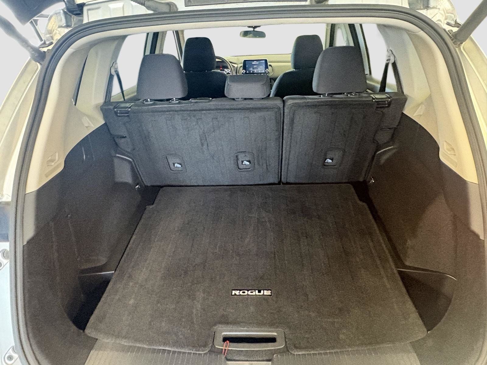 Used 2024 Nissan Rogue SV AWD/4WD image 20