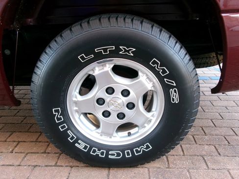 Used 1999 Chevrolet Silverado 1500 LS w/ Firm Ride Suspension Pkg image 34