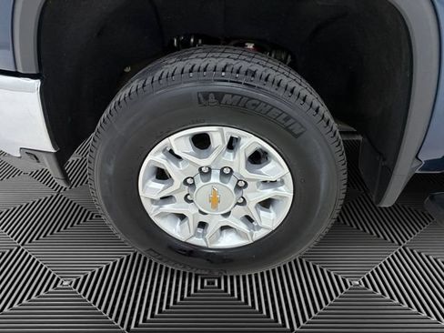 Used 2022 Chevrolet Silverado 3500 LT w/ All Star Edition AWD/4WD image 8