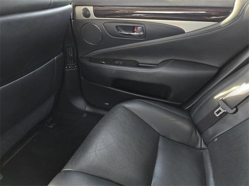 Used 2016 Lexus LS 460 AWD image 15