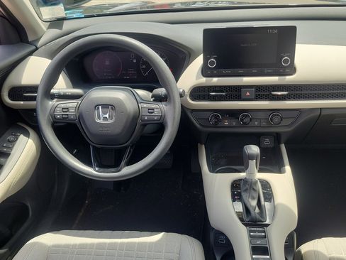 Used 2023 Honda HR-V LX image 17
