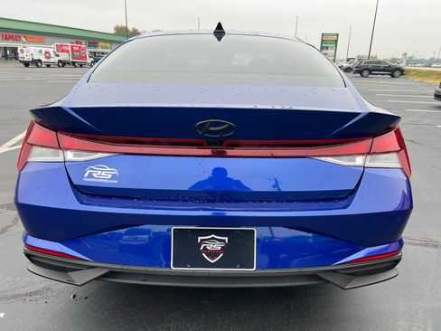 Used 2023 Hyundai Elantra SEL image 7