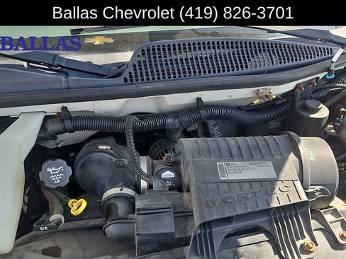 Used 2018 Chevrolet Express 2500 w/ Driver Convenience Package RWD image 29