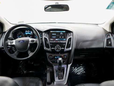 Used 2014 Ford Focus Titanium image 13
