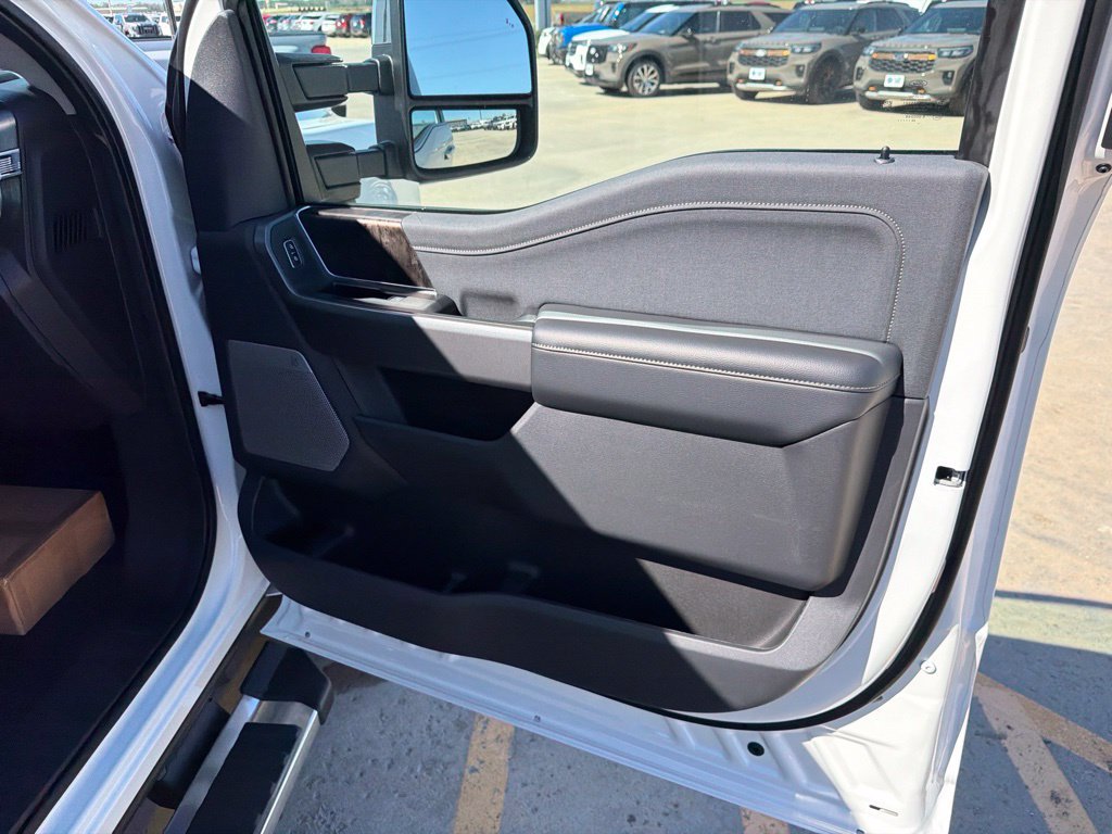 New 2027 Ford F350 Lariat w/ Lariat Premium Package AWD/4WD image 26