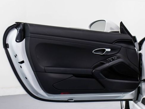 Used 2024 Porsche 718 Boxster S RWD image 36