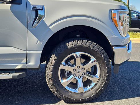 Used 2023 Ford F150 Lariat w/ Trailer Tow Package image 11