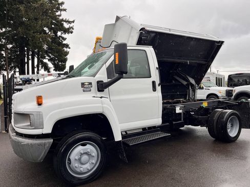 Used 2007 Chevrolet Kodiak C4500 2WD Regular Cab image 1