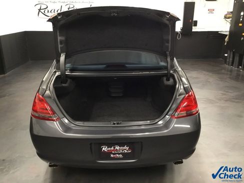 Used 2009 Toyota Avalon Limited image 12