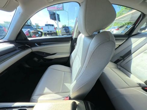 Used 2019 Honda Accord LX image 26