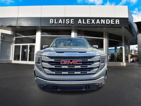 Used 2026 GMC Sierra 1500 SLE image 8