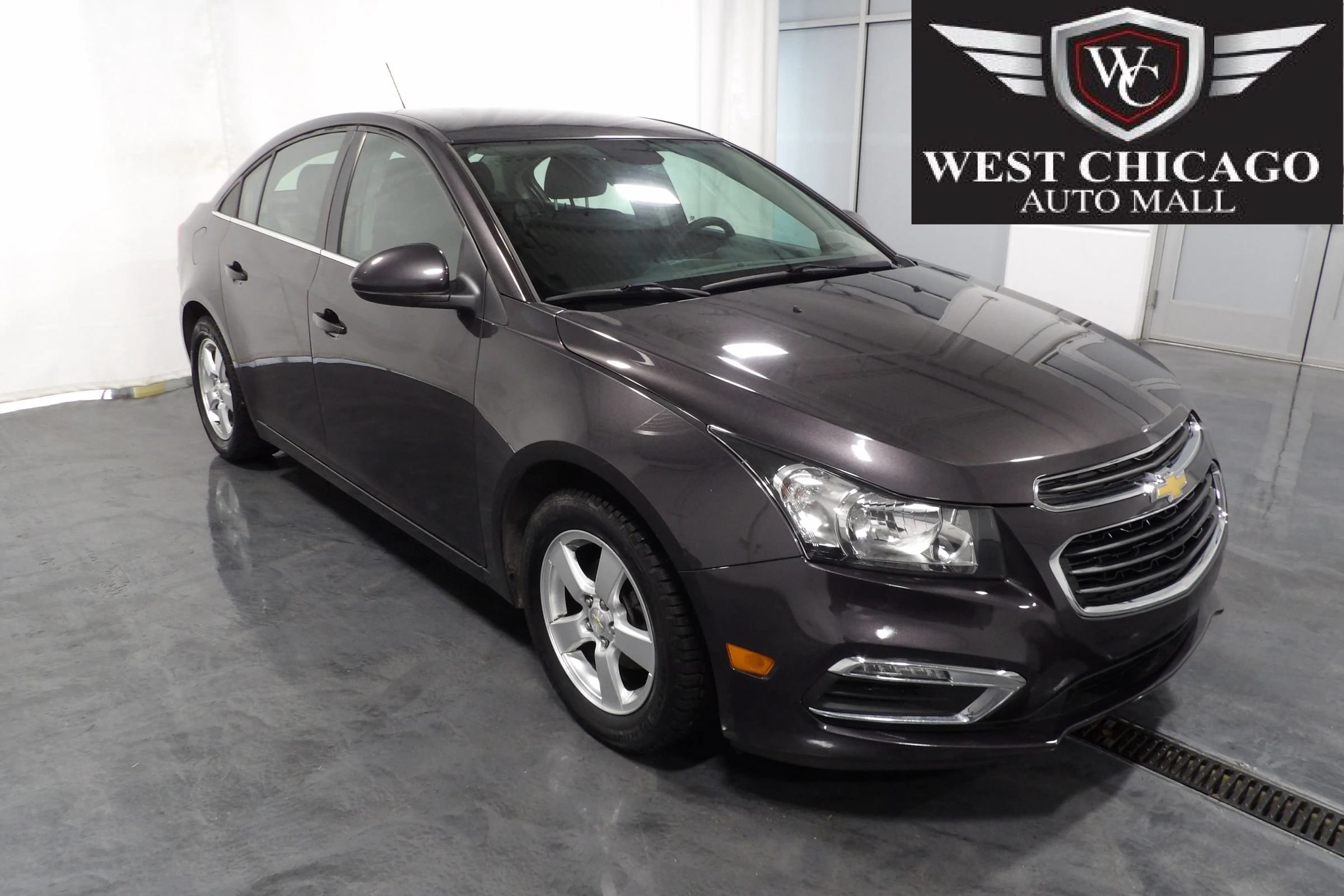 Used 2016 Chevrolet Cruze LT FWD image 1