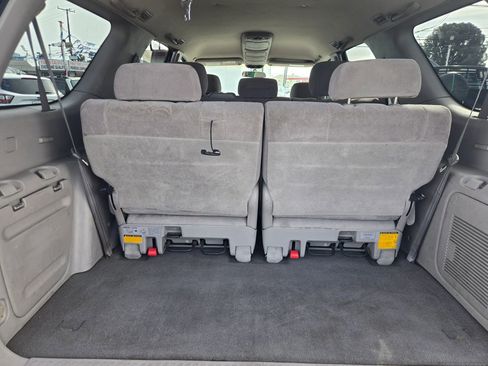 Used 2003 Toyota Sequoia SR5 RWD image 15