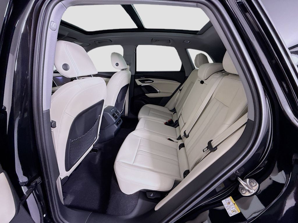 Used 2026 Audi Q5 Premium w/ Premium Plus AWD/4WD image 23