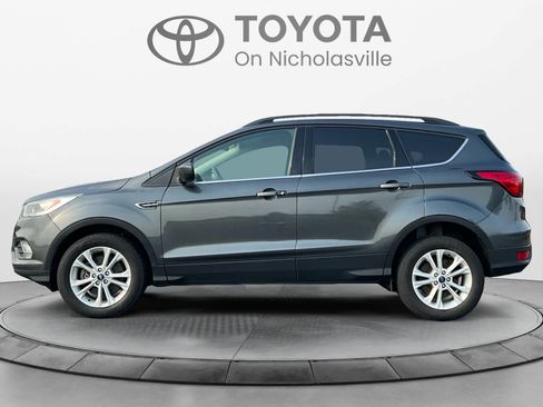 Used 2019 Ford Escape SEL AWD/4WD image 2