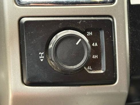 Used 2015 Ford F150 Lariat image 25