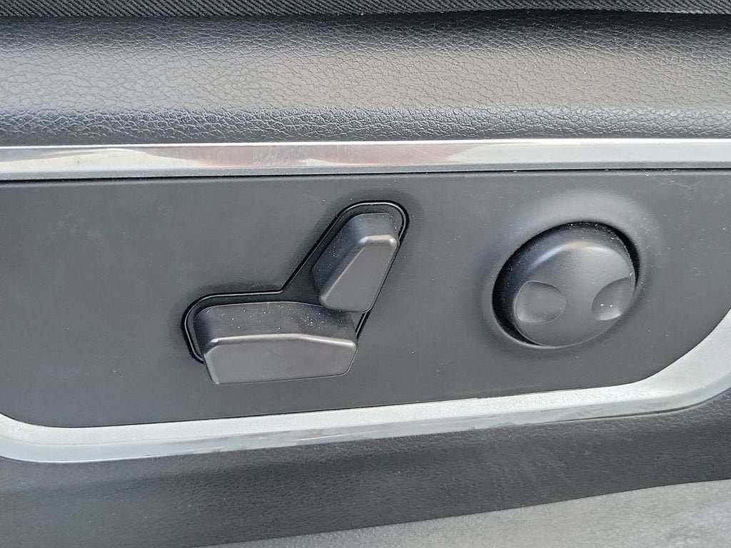 Used 2022 RAM 1500 Laramie w/ Sport Appearance Package AWD/4WD image 22