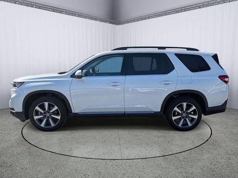 Certified 2025 Honda Pilot Elite image 5