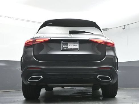 Used 2025 Mercedes-Benz GLC 300 w/ AMG Line image 39