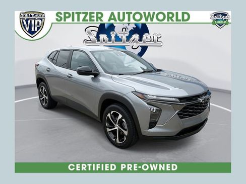 Certified 2025 Chevrolet Trax RS w/ Driver Confidence Package FWD image 1