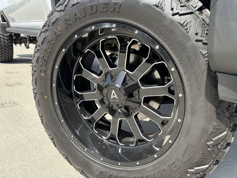 Used 2026 GMC Sierra 2500 AT4 w/ AT4 Premium Plus Package AWD/4WD image 8