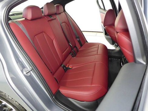 Certified 2024 BMW 330i Sedan w/ Convenience Package RWD image 20