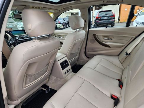 Used 2012 BMW 328i Sedan RWD image 19