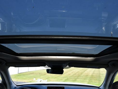 Certified 2025 Honda Pilot Touring image 29