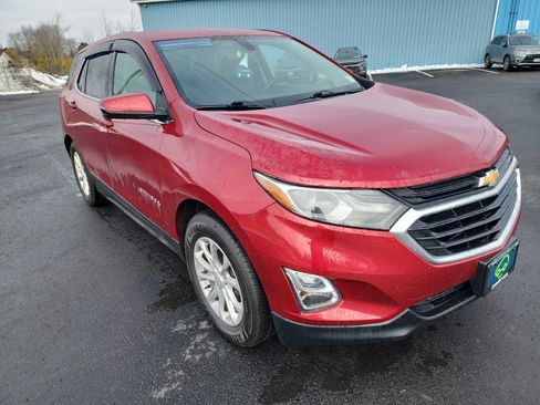 Used 2019 Chevrolet Equinox LT image 2