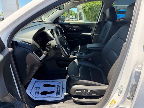 Used 2022 GMC Terrain SLT w/ LPO, Floor Liner Package AWD/4WD image 19