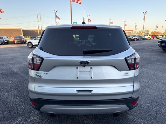Used 2017 Ford Escape SE FWD image 4