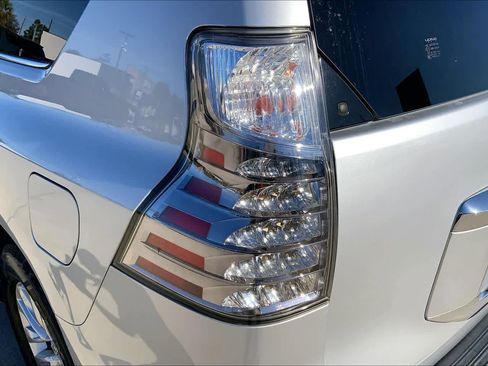 Used 2016 Lexus GX 460 image 27