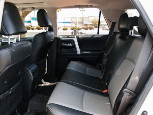 Used 2024 Toyota 4Runner SR5 Premium w/ Moonroof Package AWD/4WD image 26