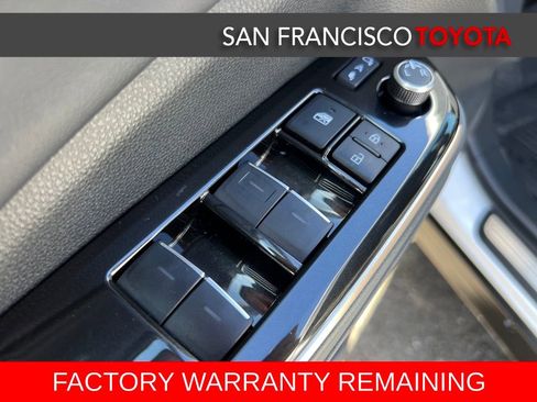 Certified 2025 Toyota Crown Signia Limited image 38